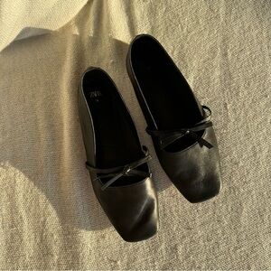Zara Elegant Black Leather Flats Footwear